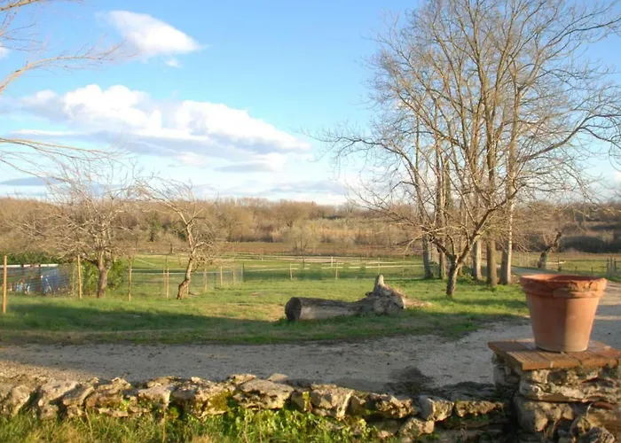 Unabhaengige In Amelia Mit Grill Und Gar By Interhome *